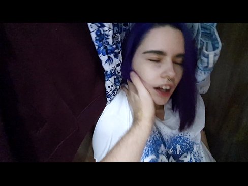 ❤️ Shkafda mening singlimni topib, unga yordam berdi Sifatli jinsiy aloqa uz.gaypornforyou.ru ❌